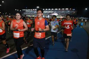 BIB: 25662, 26005, 29312
                            <button type="button" onclick="openModal(10772352)" class="btn btn-primary btn-sm float-right btn-popup" data-toggle="modal" data-target=".modal-high-quality">
                        <i class="fas fa-shopping-cart"></i> Add to Cart
                    </button>
                                            <button type="button" onclick="isThisMe(10772352, true)" class="btn btn-success btn-sm float-right btn-popup btn-isme hidden" data-toggle="tooltip" data-placement="bottom" title="นี่คือรูปของคุณใช่ไหม คลิกที่นี่เพื่อเอาเข้าอัลบั้ม">
                        <i class="fas fa-plus"></i> Add to album
                    </button>
                    <button type="button" onclick="isThisMe(10772352, false)" class="btn btn-warning btn-sm float-right btn-popup btn-isnotme hidden">
                        <i class="fas fa-ban"></i> Remove from album
                    </button>